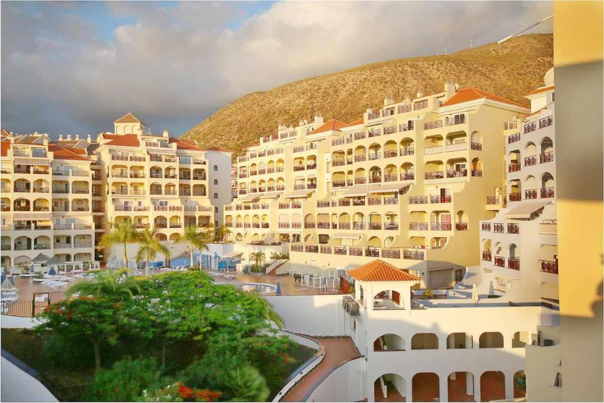 Dinastia D201 By Tenerife Rental & Sales Los Cristianos  Bagian luar foto