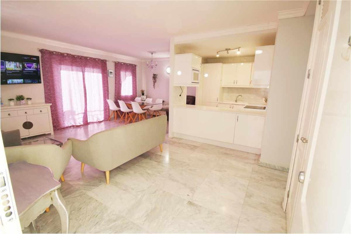 Dinastia D201 By Tenerife Rental & Sales Los Cristianos  Bagian luar foto